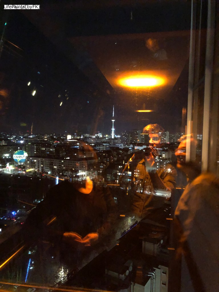 A_great_night_in_Berlin_(by_Ewald)