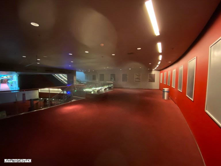 abandoned_movie_theater