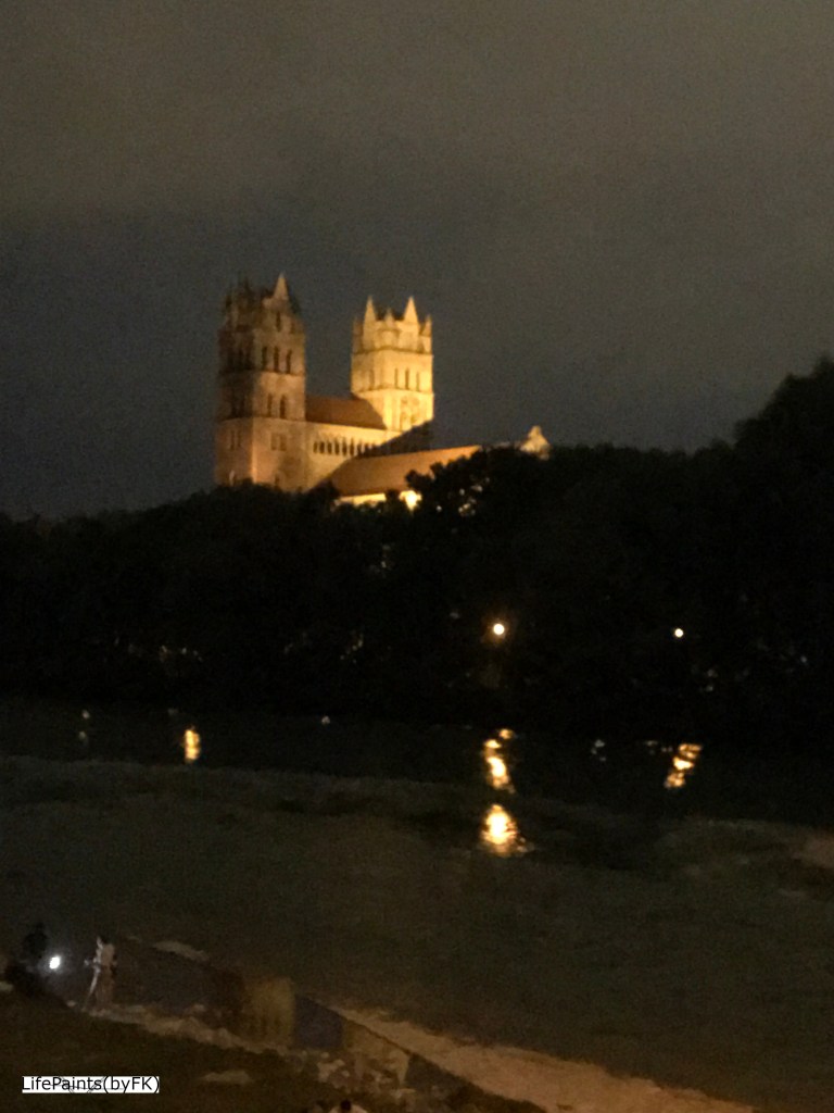 St_Maximilian_by_night